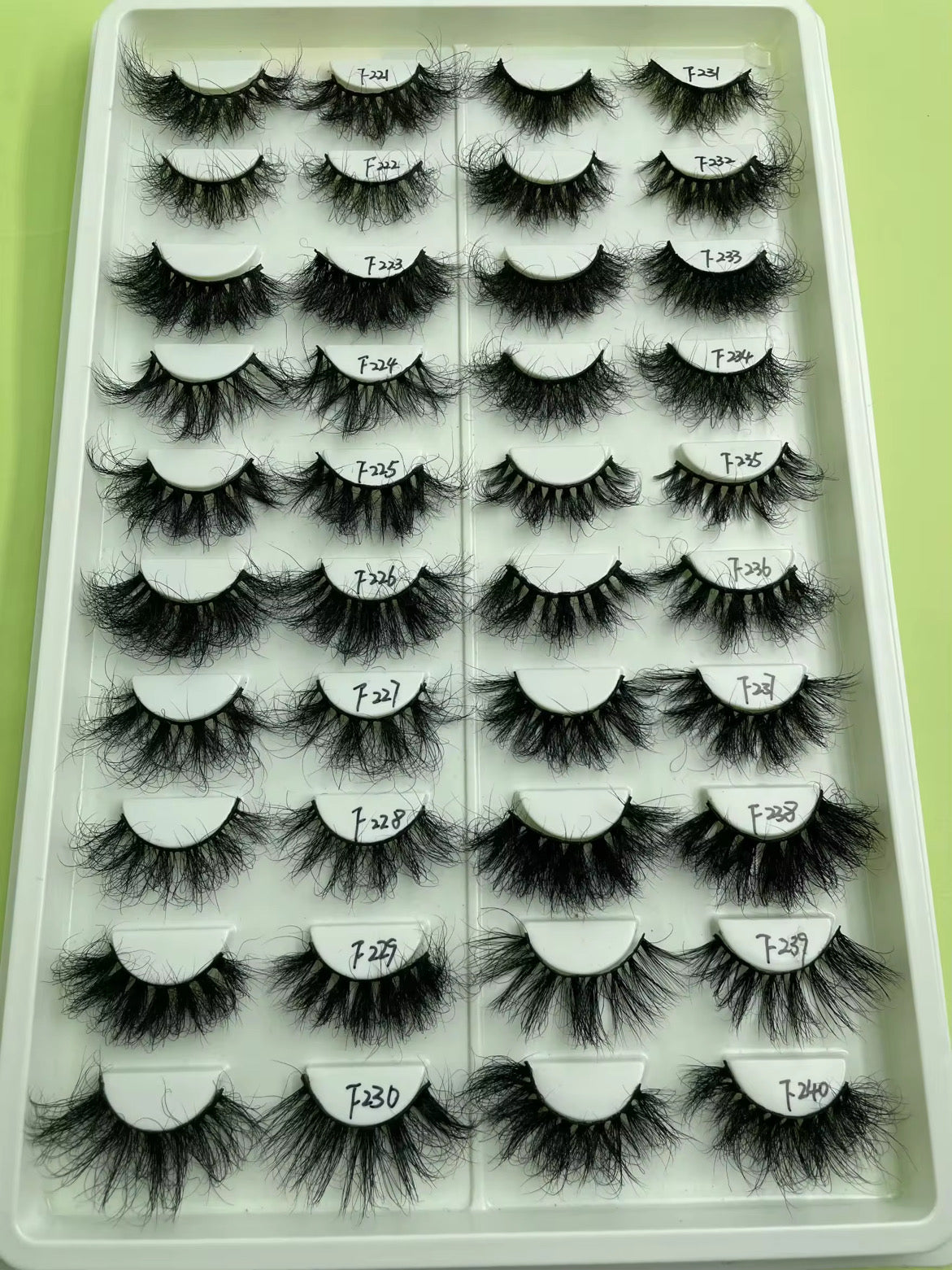 Luxe lashes wispy
